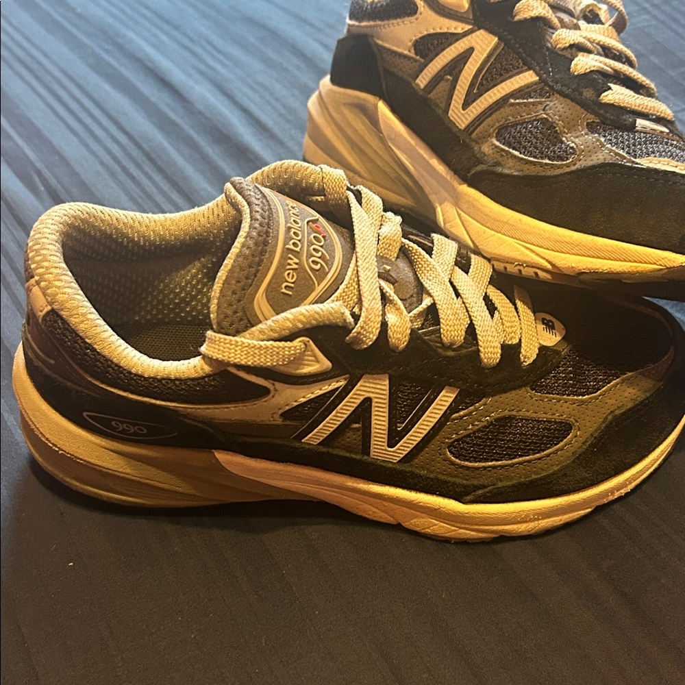 New Balance 990 Black and Tan Sneakers